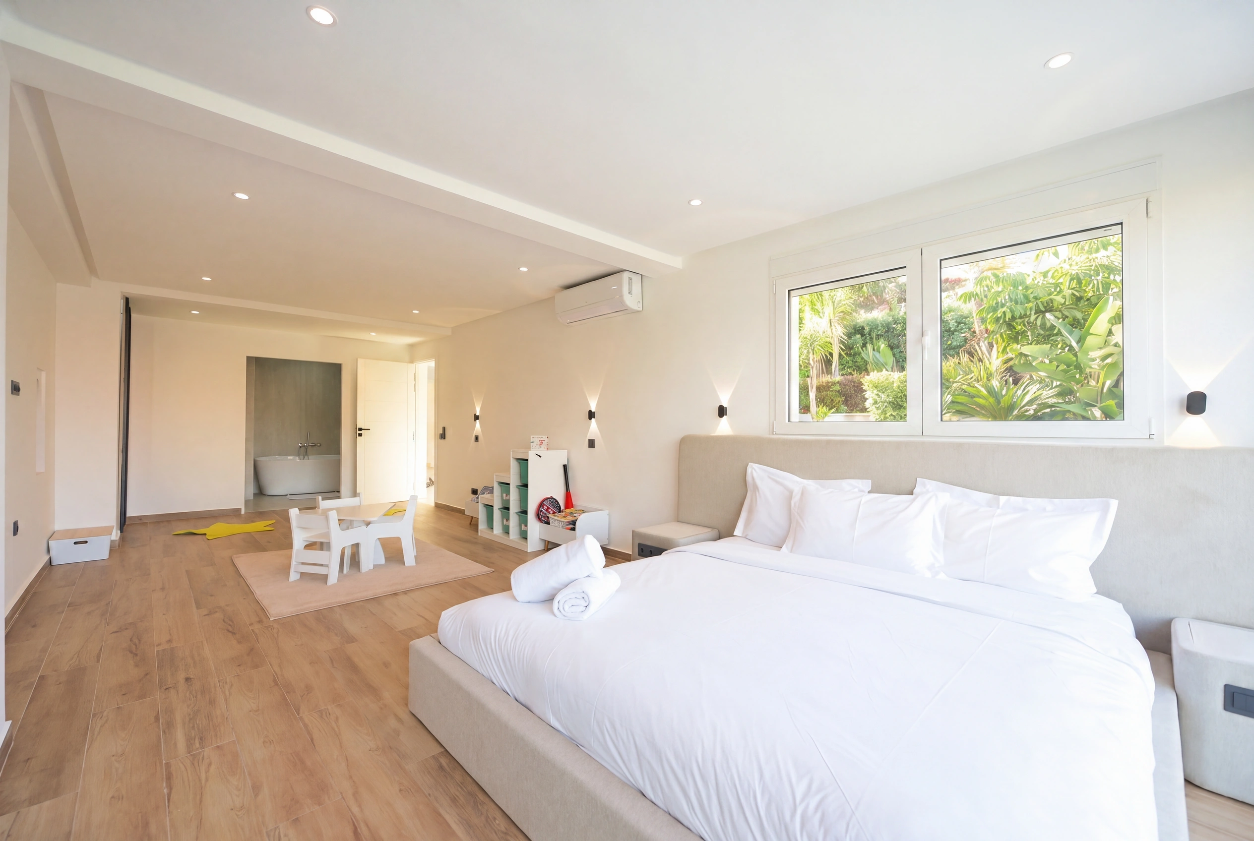 Villa Adam — Family bedroom suite with kids play area